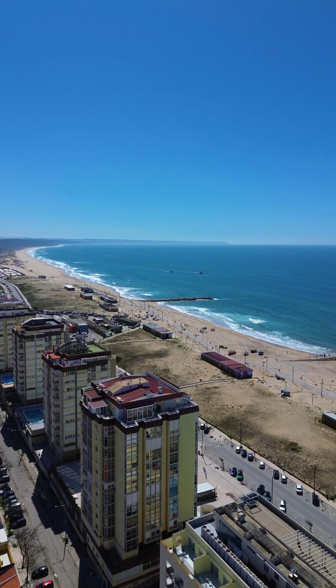 Front Beach Costa Caparica Lisbon كوستا دا كاباريكا المظهر الخارجي الصورة